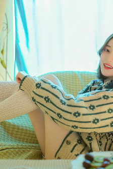 美女100%露全身